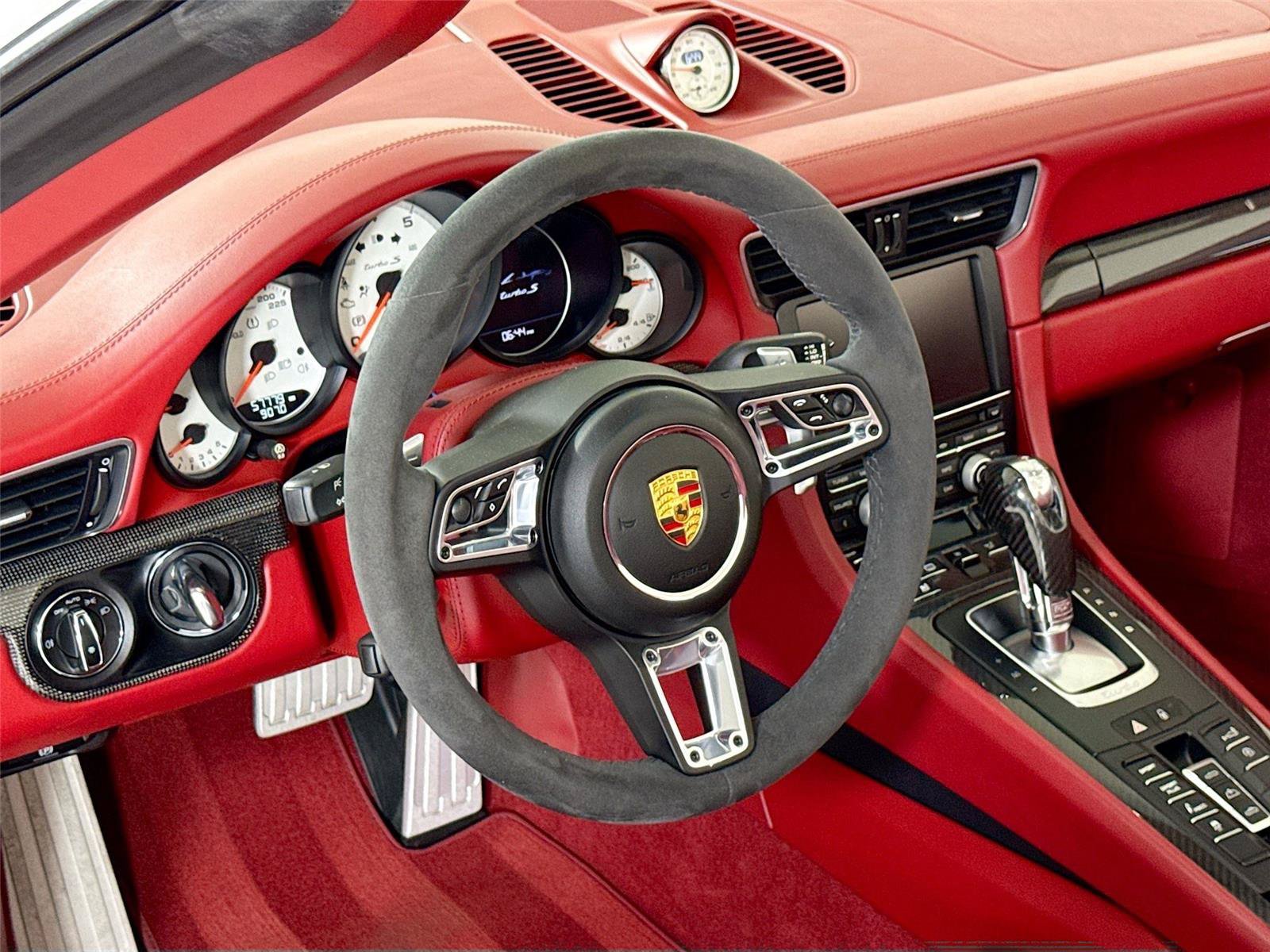 Used 2015 Porsche 911 Turbo S AWD/4WD image 16