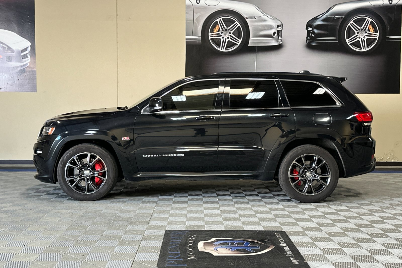 Used 2015 Jeep Grand Cherokee SRT w/ Trailer Tow Group IV image 7