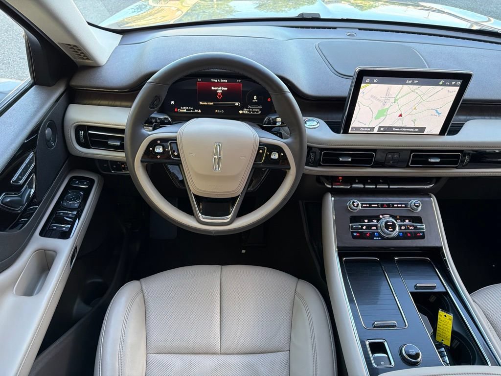 Used 2021 Lincoln Aviator Reserve w/ Equipment Group 201A AWD/4WD image 26