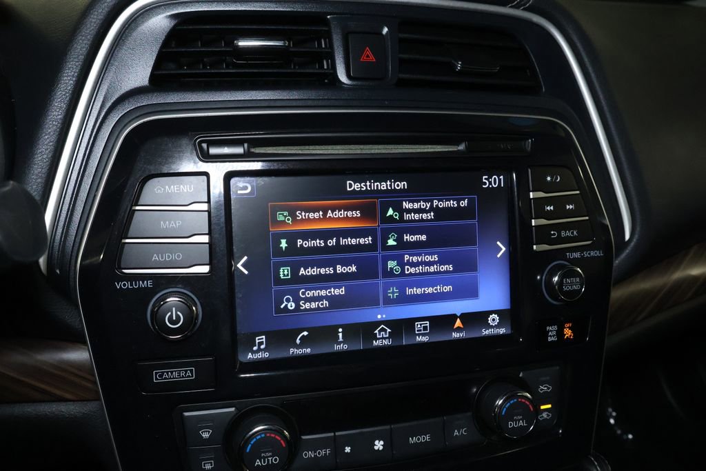 Used 2017 Nissan Maxima Platinum w/ Interior Lighting Package image 28