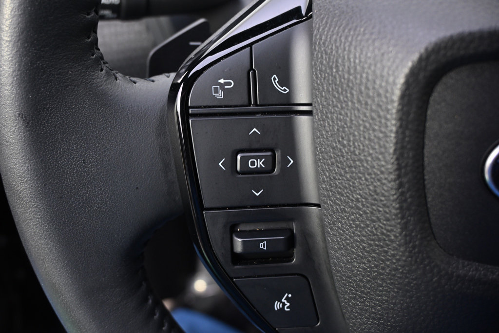 Certified 2023 Subaru Solterra AWD image 34