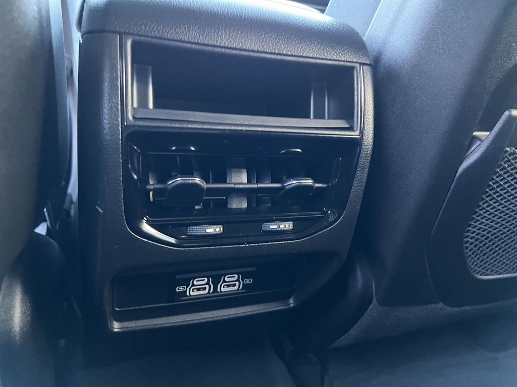 Certified 2023 Jeep Grand Cherokee Laredo image 16