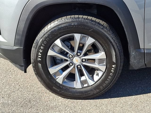 Used 2026 Chevrolet Equinox LT FWD image 8