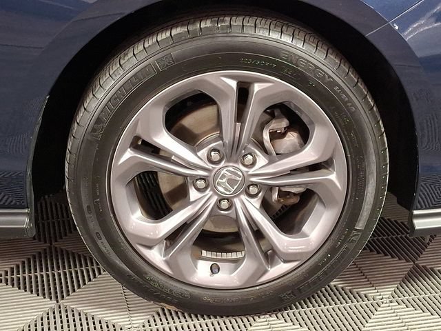 Used 2024 Honda Accord EX image 11
