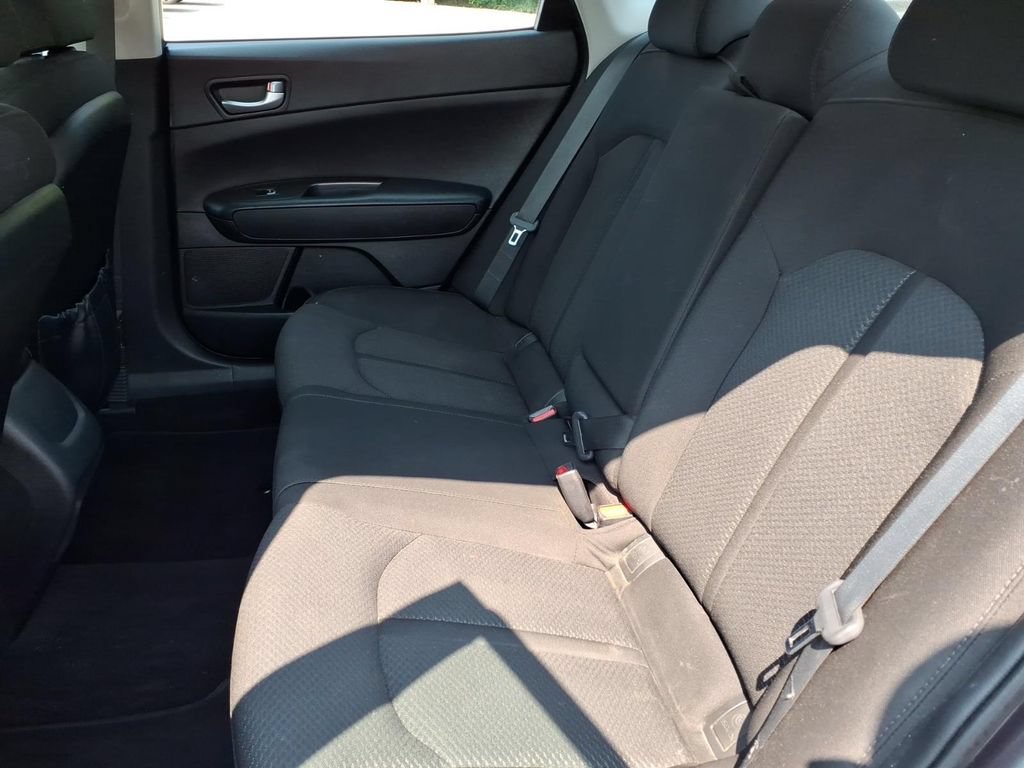 Used 2017 Kia Optima LX FWD image 13