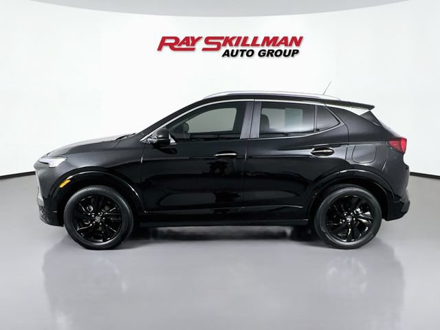 Used 2024 Buick Encore GX Sport Touring w/ Comfort Package AWD/4WD image 4