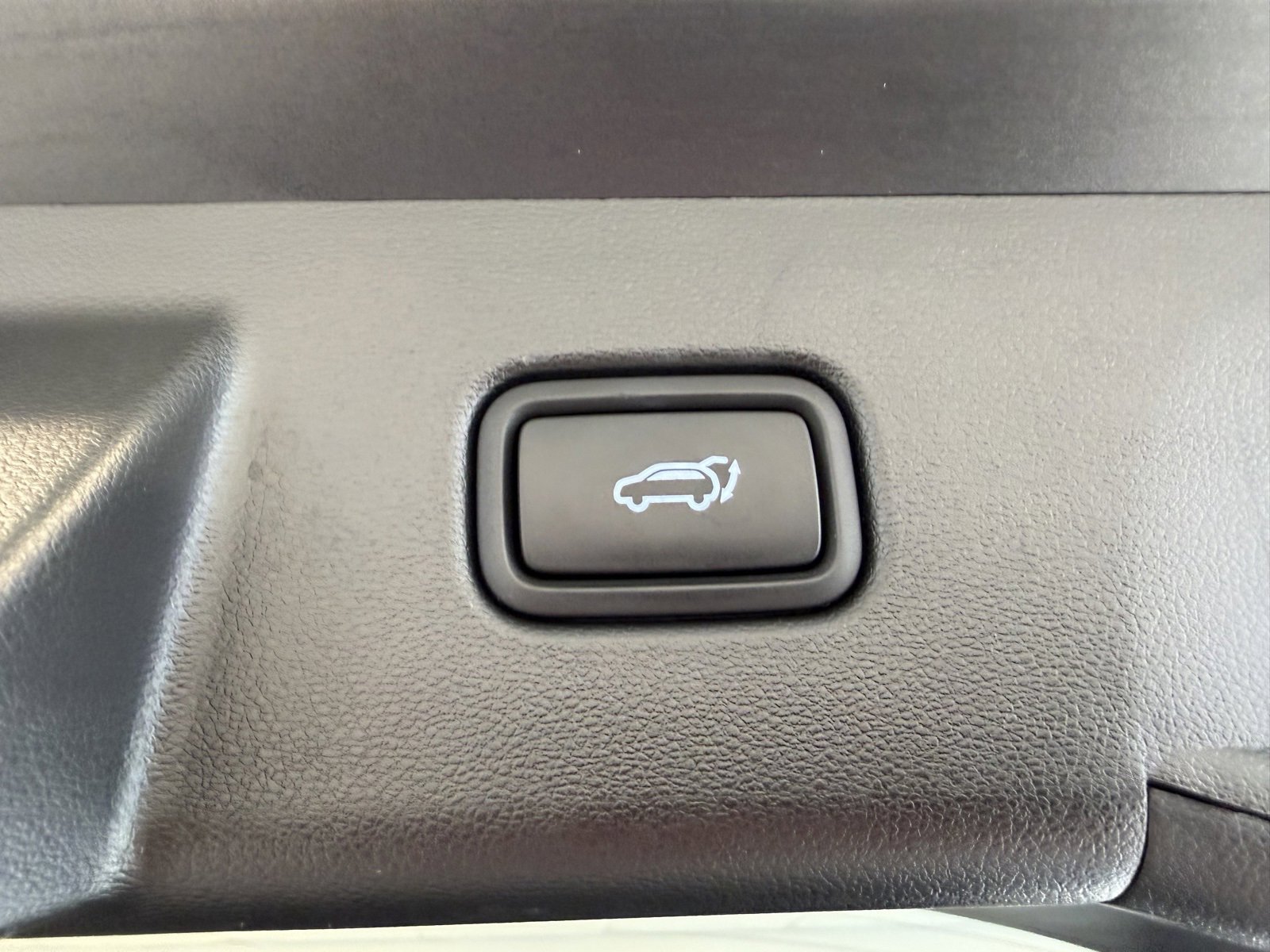 Used 2023 Hyundai Tucson Limited w/ Cargo Package image 45