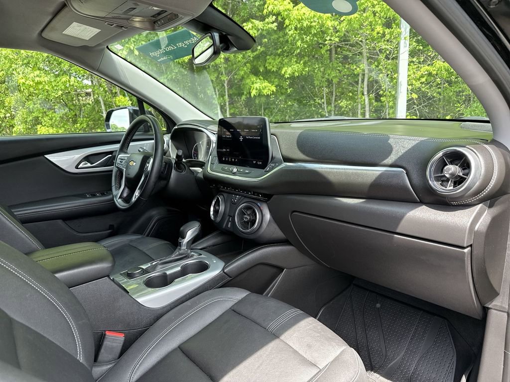 Used 2023 Chevrolet Blazer LT image 28