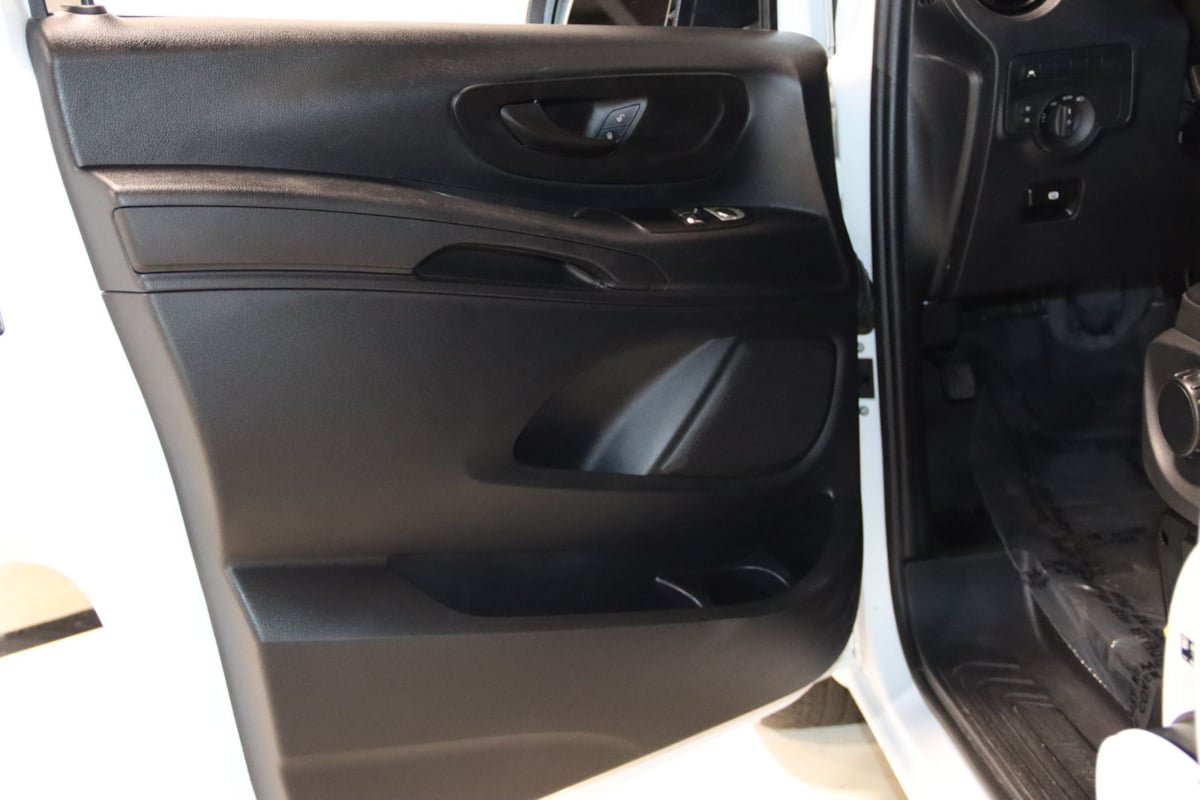 Used 2023 Mercedes-Benz Metris Passenger image 32