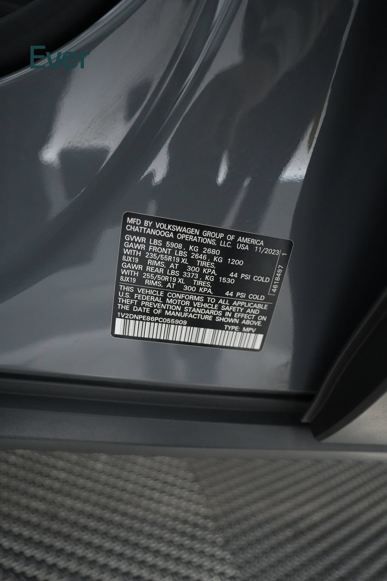 Used 2023 Volkswagen ID.4 Pro AWD/4WD image 25
