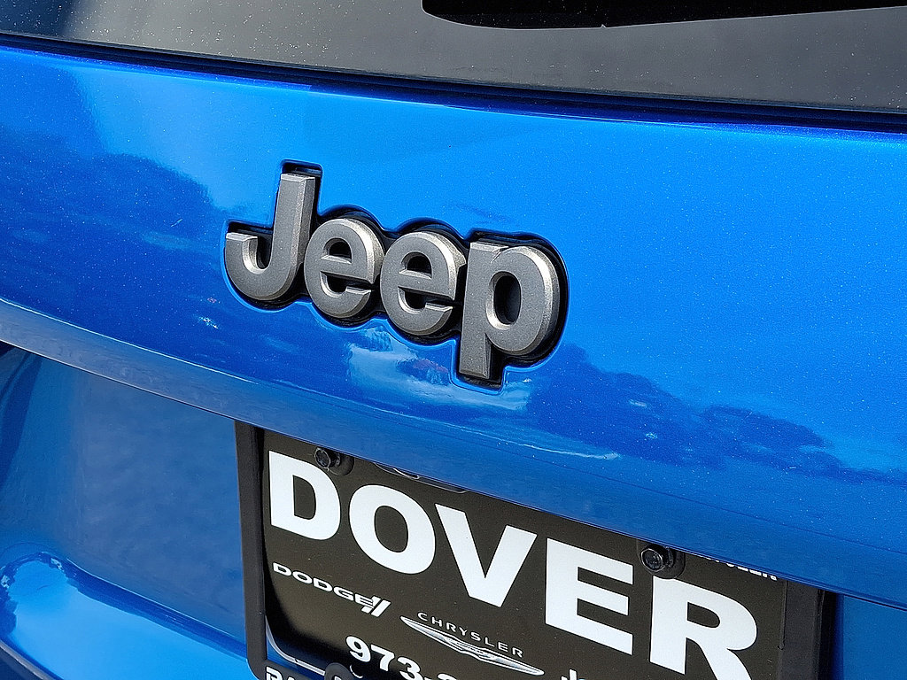 Used 2022 Jeep Cherokee Trailhawk w/ Sound & Nav Group AWD/4WD image 16