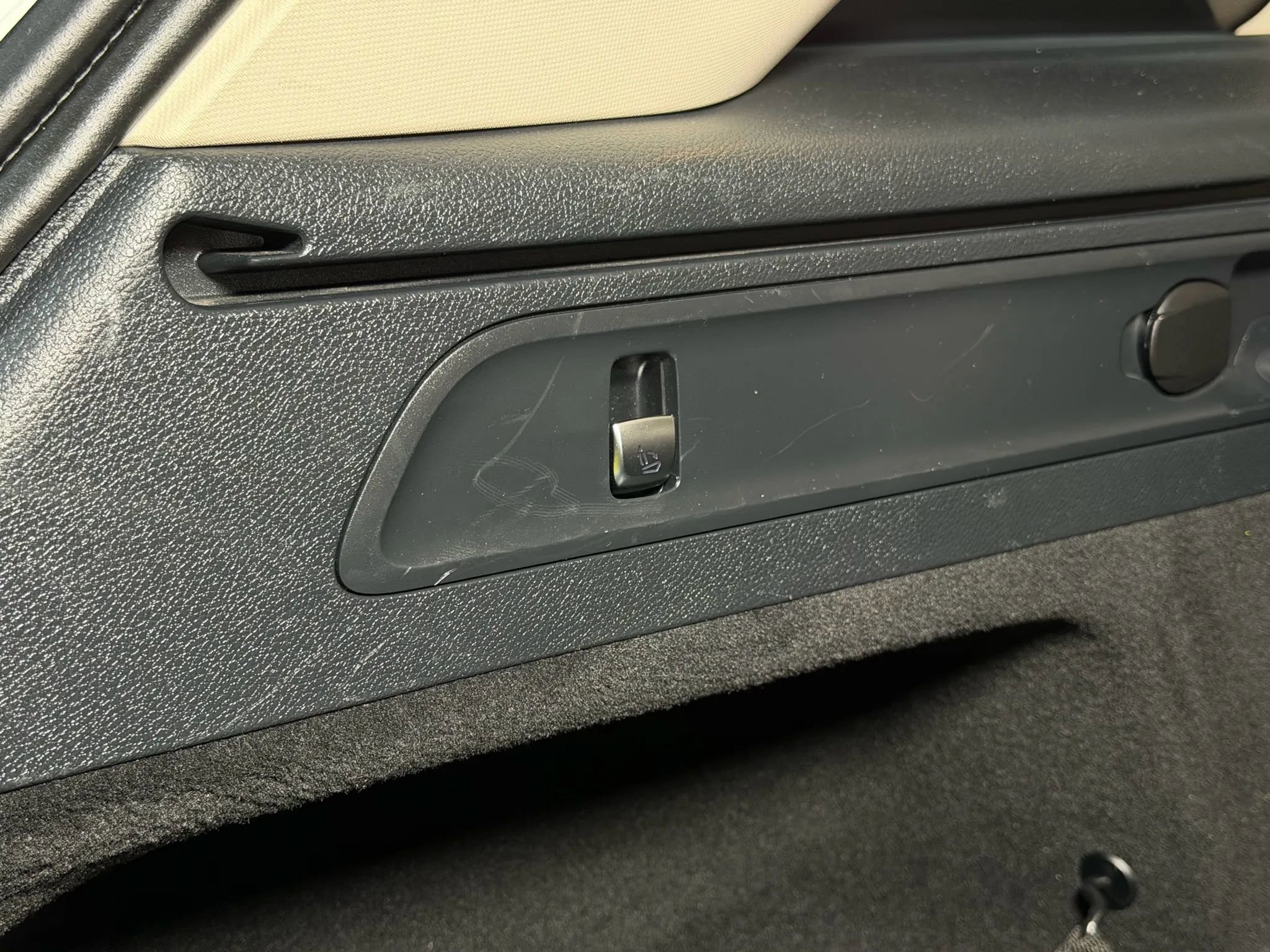 Used 2019 Mercedes-Benz GLC 300 image 16