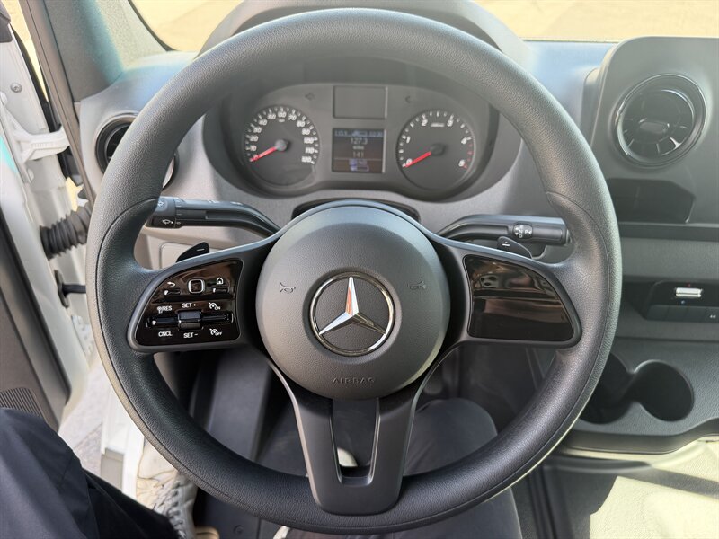 Used 2023 Mercedes-Benz Sprinter 3500 image 12