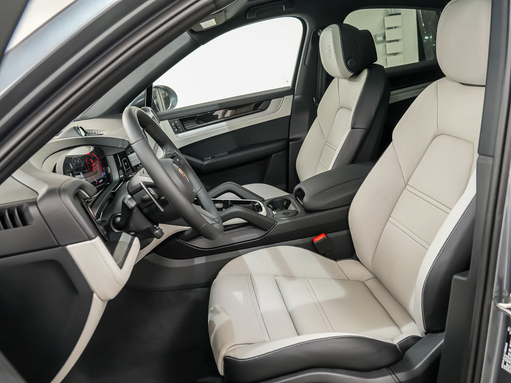 New 2026 Porsche Cayenne S AWD/4WD image 5