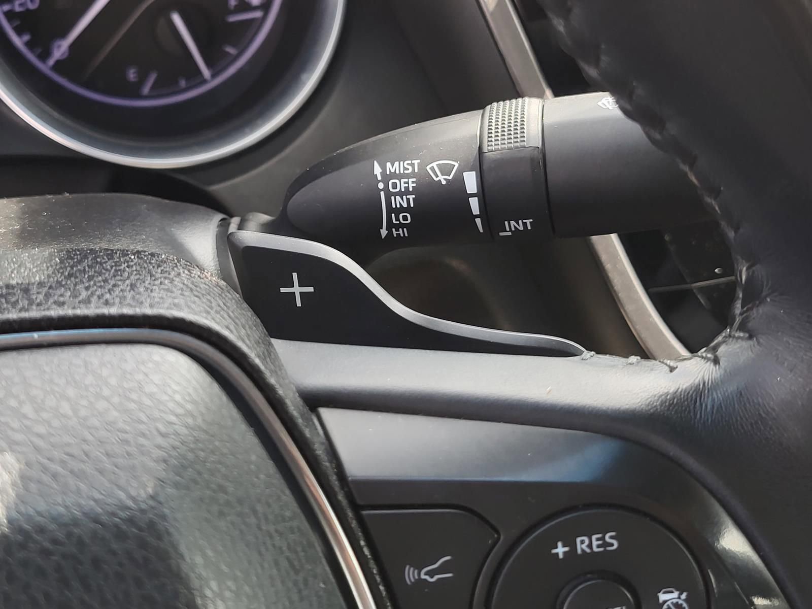 Used 2020 Toyota Camry SE image 26