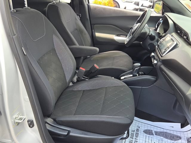 Used 2019 Nissan Kicks SV FWD image 15