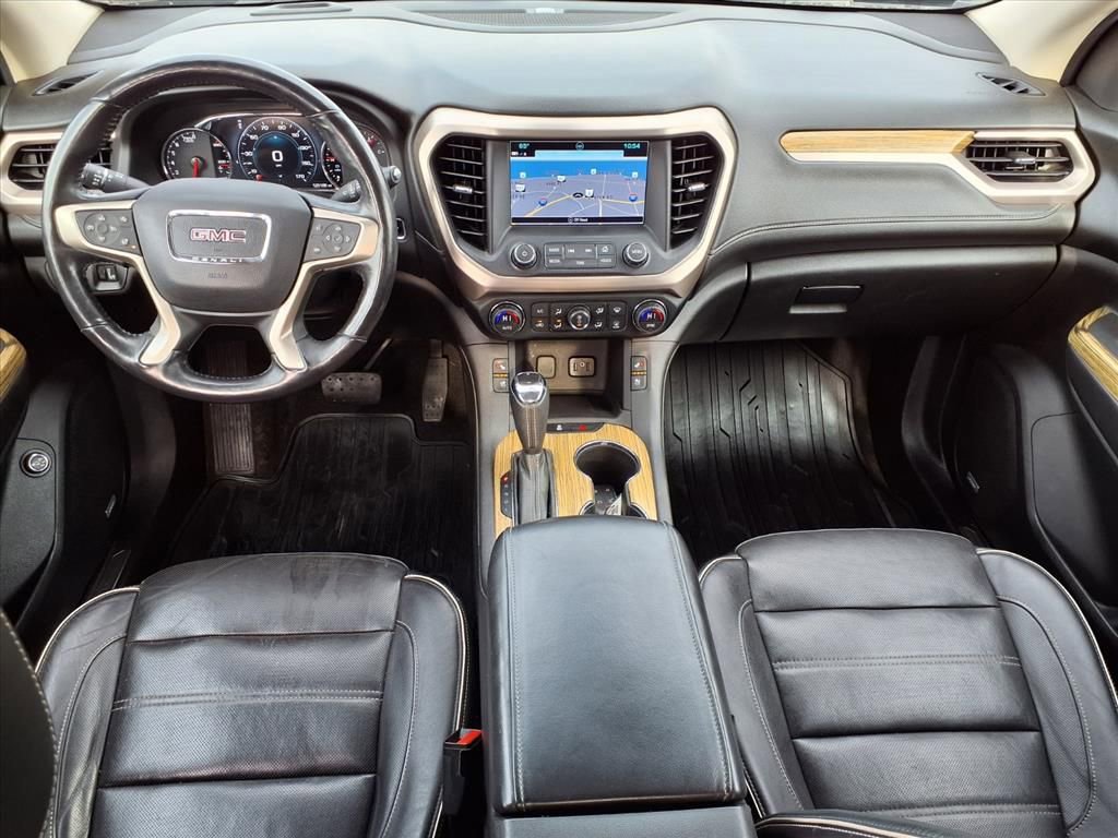 Used 2018 GMC Acadia Denali w/ Technology Package image 3