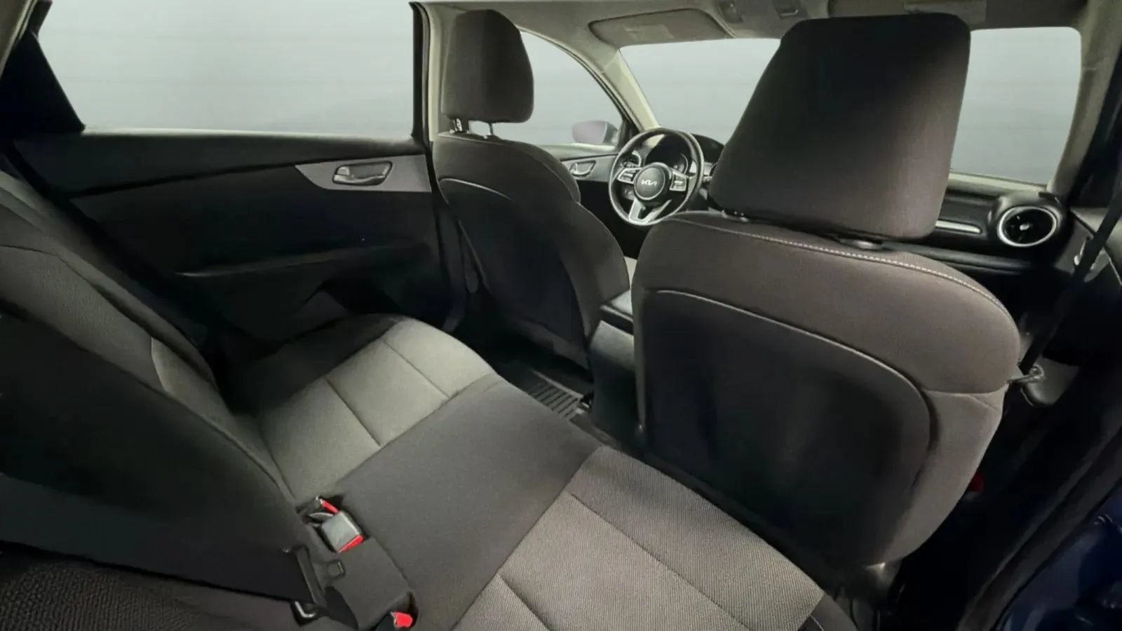 Used 2024 Kia Forte LXS w/ LXS Technology Package FWD image 21