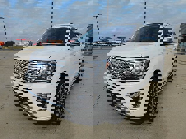 Used 2021 Ford Expedition Platinum image 4