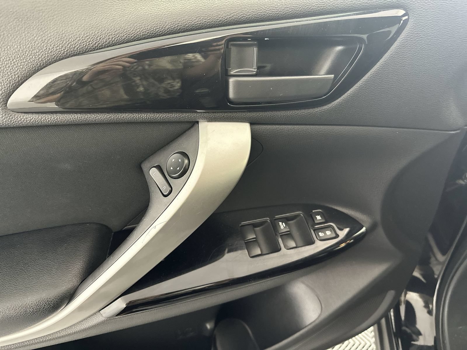 Used 2022 Mitsubishi Eclipse Cross LE AWD/4WD image 13