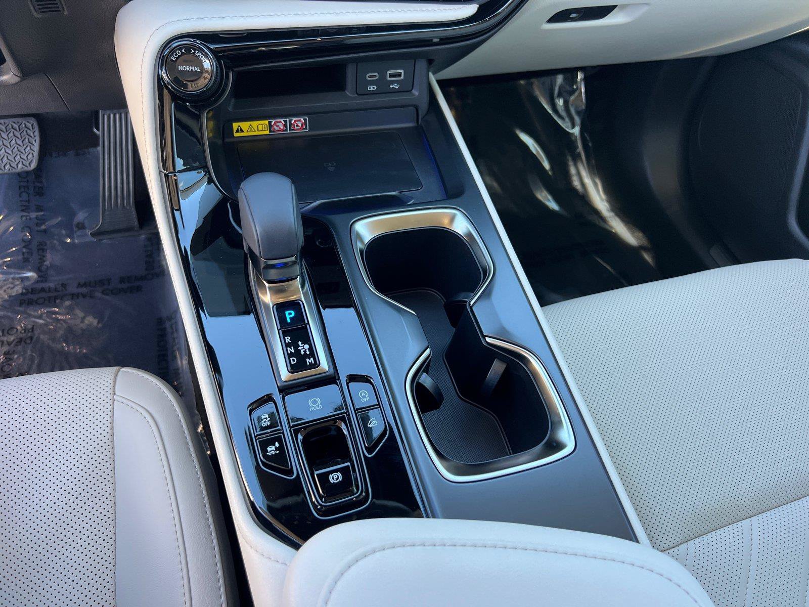 Used 2025 Lexus NX 350 AWD w/ Accessory Package (2T) image 32
