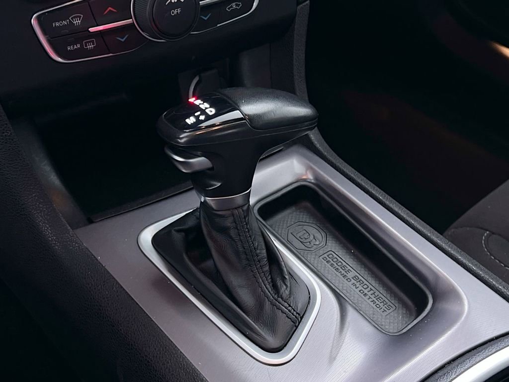 Used 2023 Dodge Charger SXT image 17