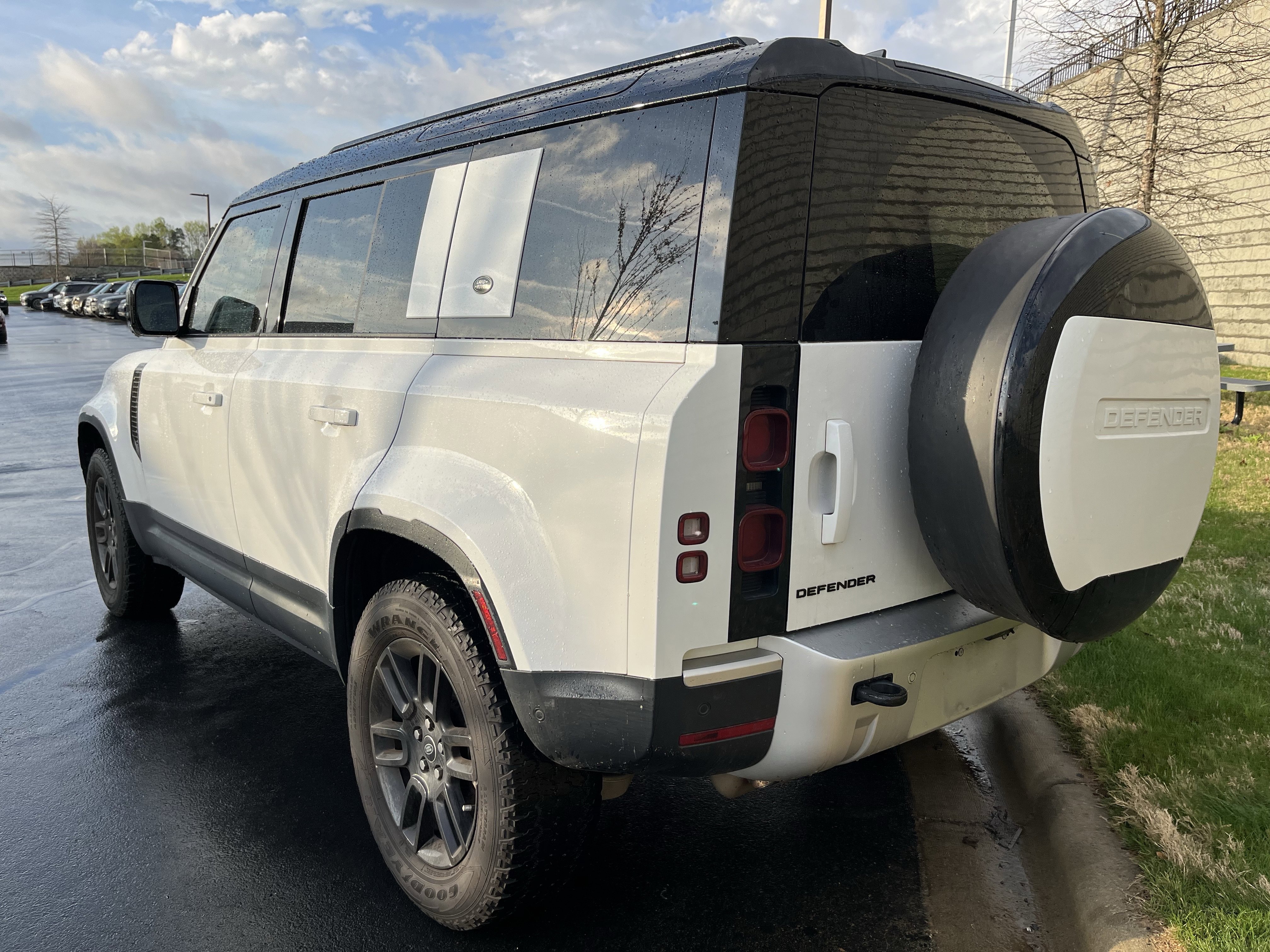 Certified 2024 Land Rover Defender 110 S image 5