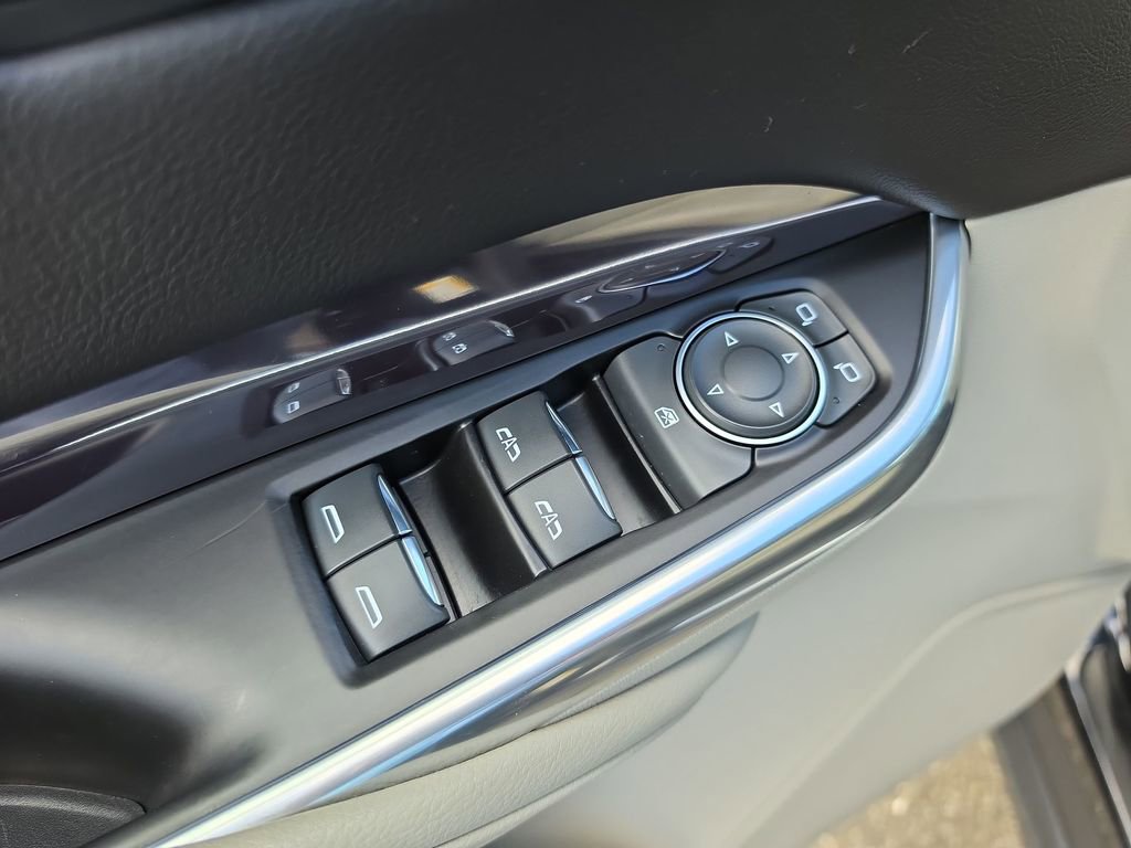 Certified 2021 Cadillac XT4 Luxury w/ Cold Weather Package image 26