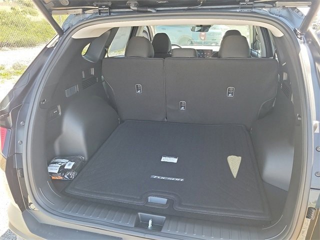 New 2025 Hyundai Tucson SEL image 18