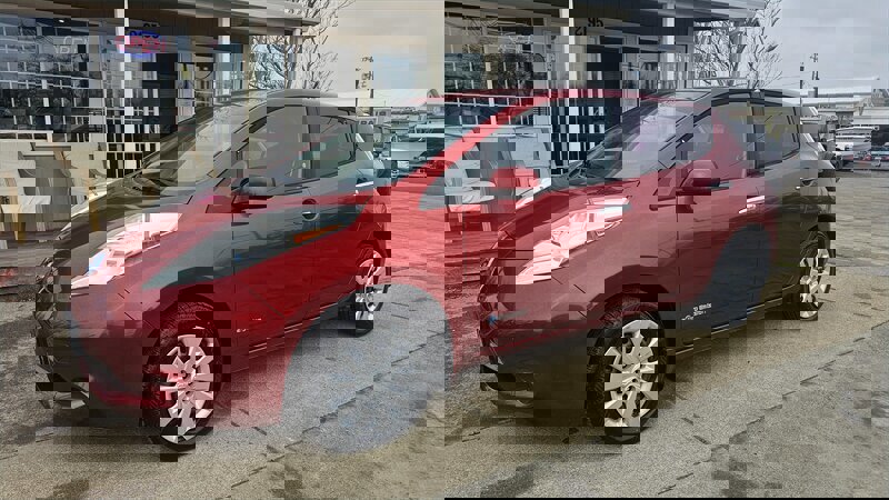 Used 2014 Nissan Leaf S w/ Charge Package image 1