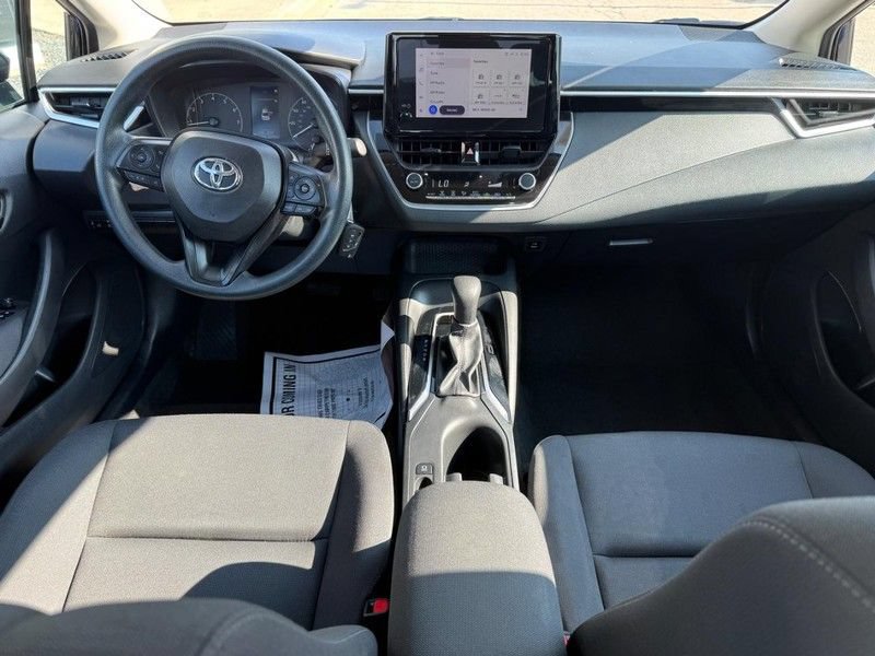 Used 2024 Toyota Corolla LE FWD image 13