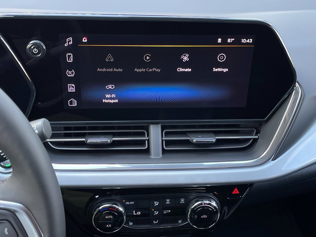 New 2026 Chevrolet Trax LT w/ LT Convenience Package FWD image 17
