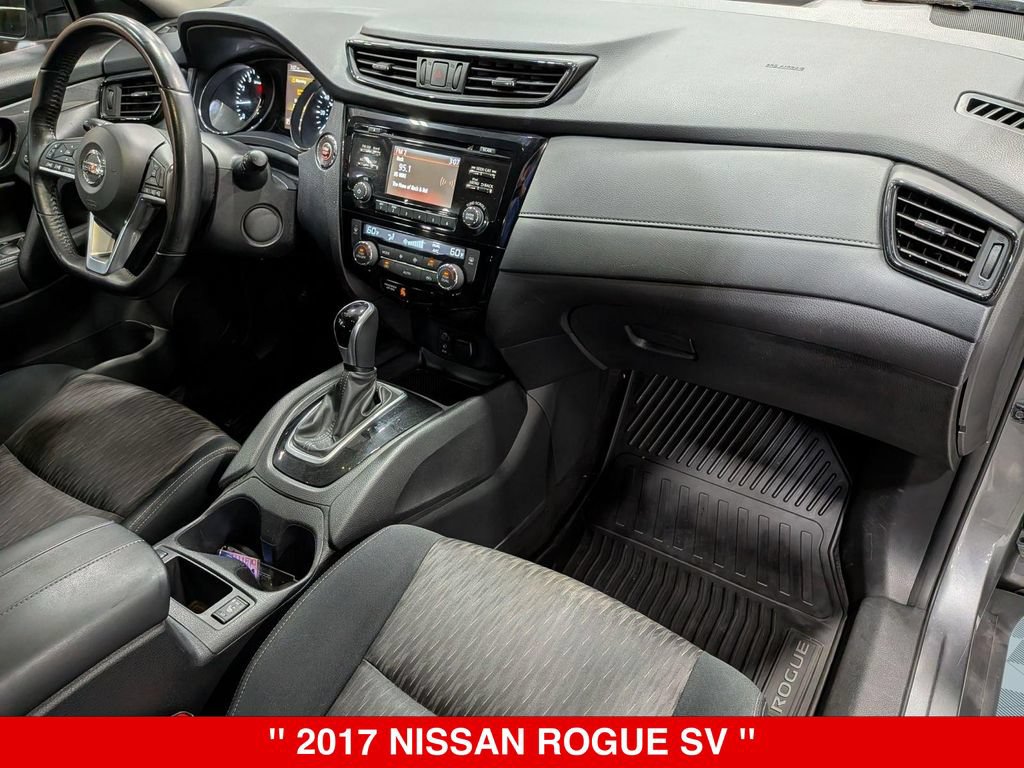 Used 2017 Nissan Rogue SV AWD/4WD image 33