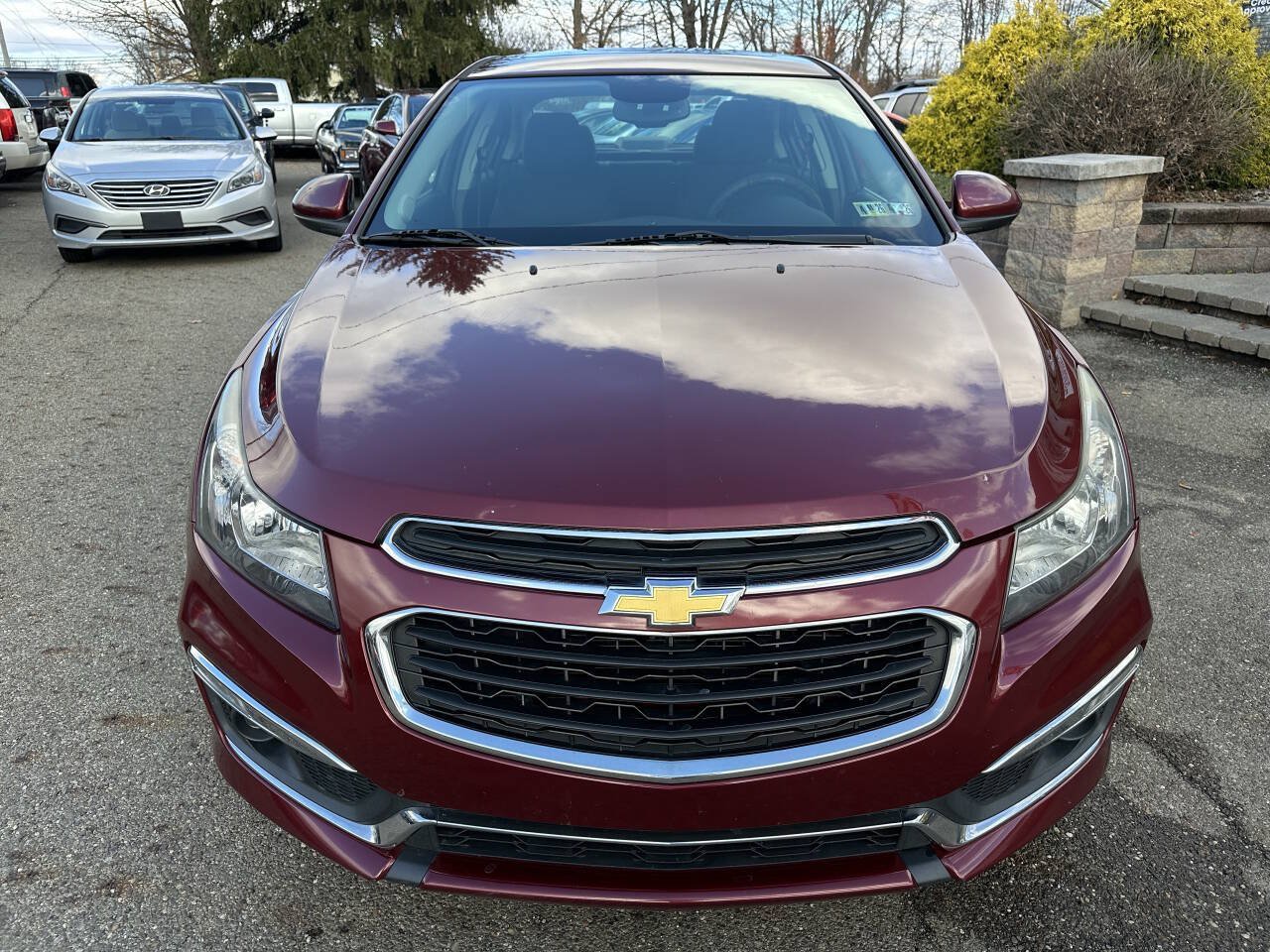 Used 2015 Chevrolet Cruze LT w/ Sun And Sound Package FWD image 11