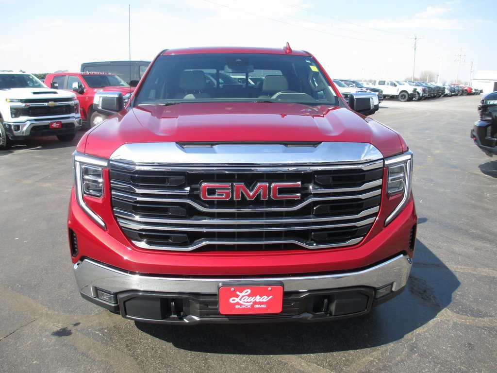 Used 2023 GMC Sierra 1500 SLT image 11