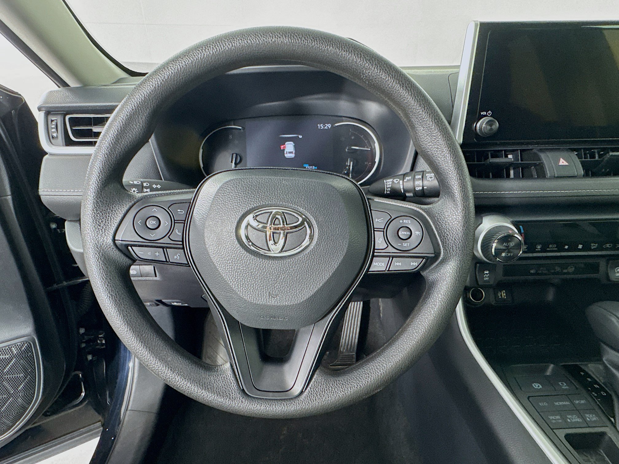 Certified 2025 Toyota RAV4 XLE AWD/4WD image 11