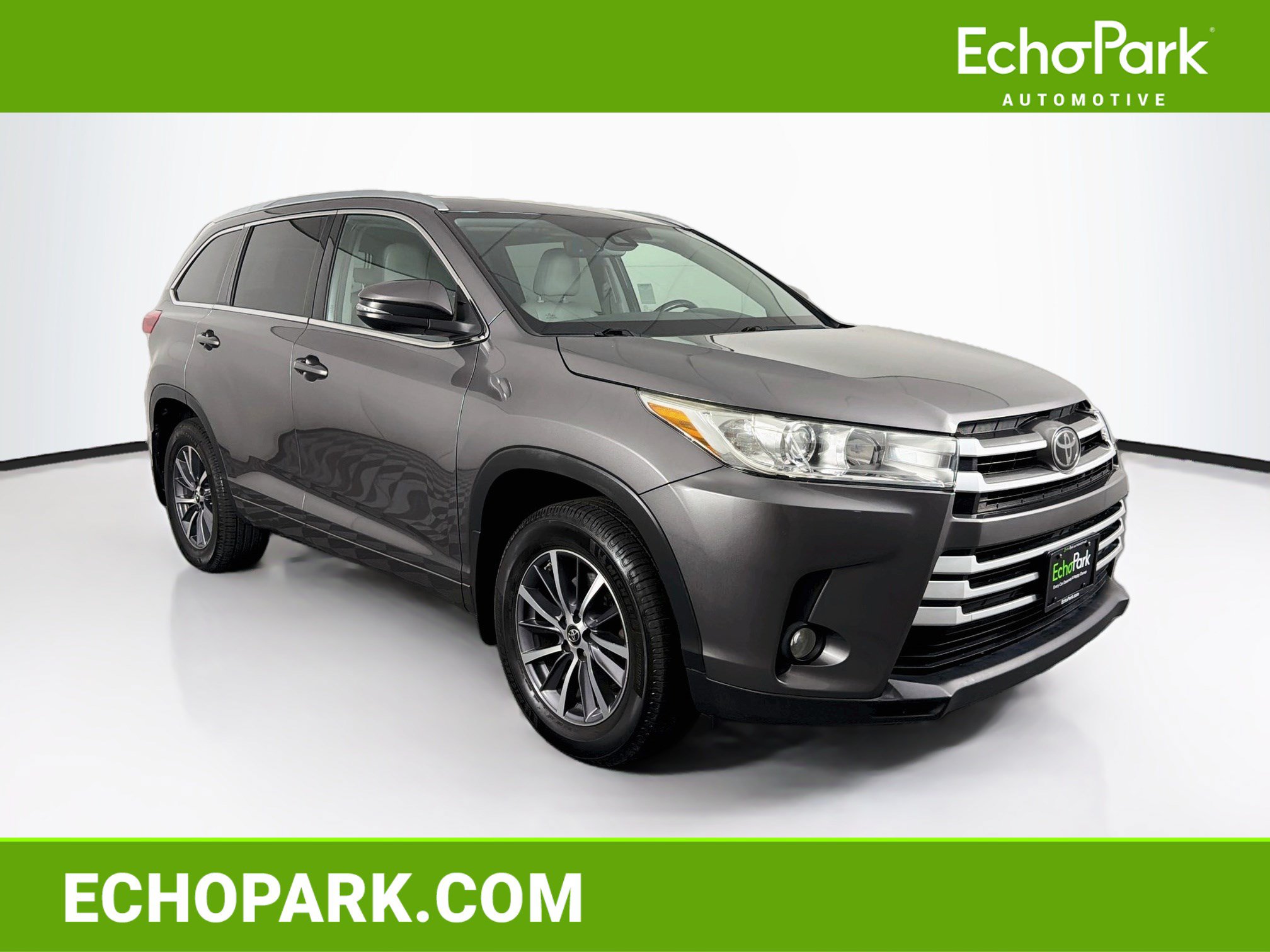 Used 2017 Toyota Highlander XLE w/ Carpet Mat Package