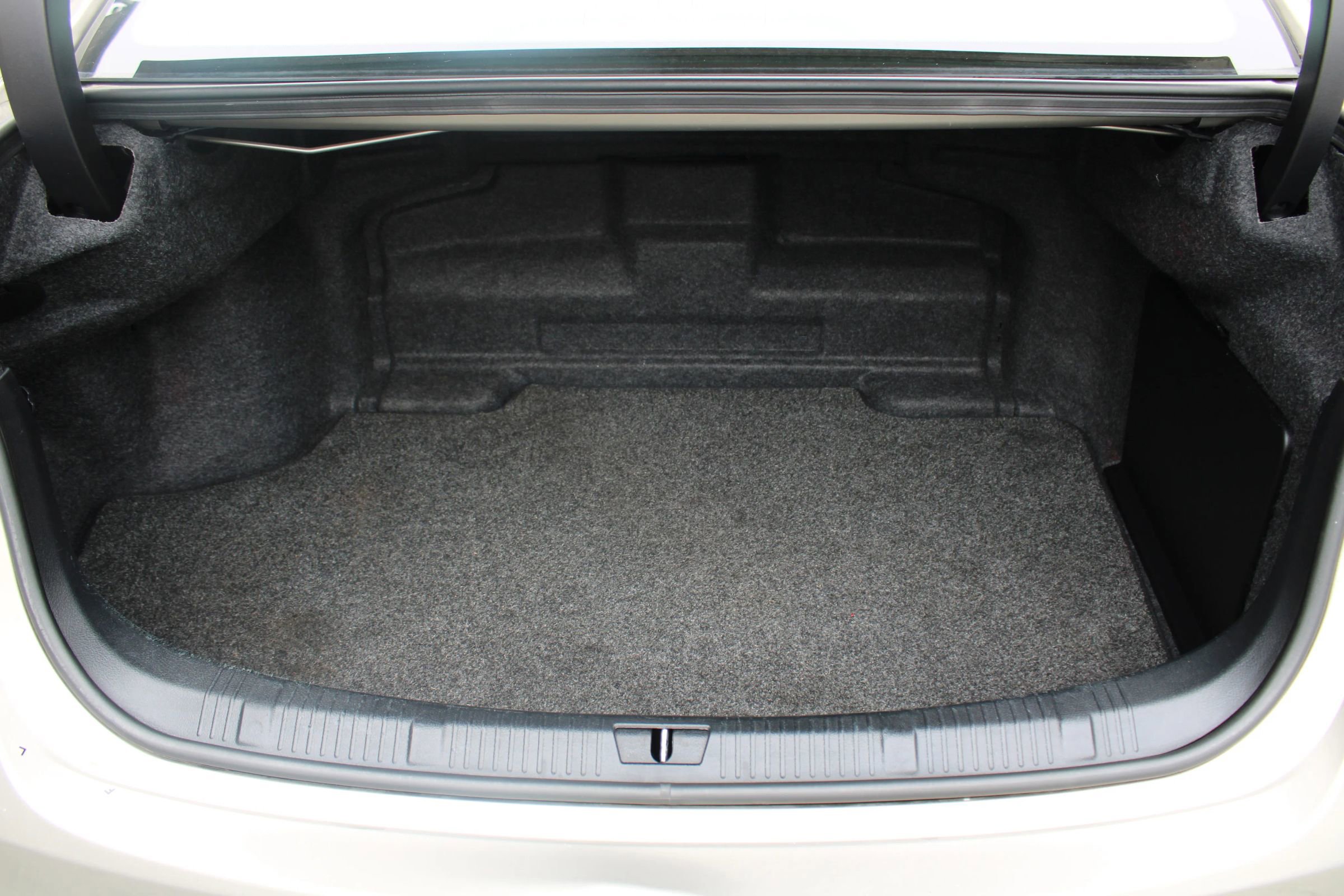 Used 2015 Toyota Avalon XLE Touring image 25