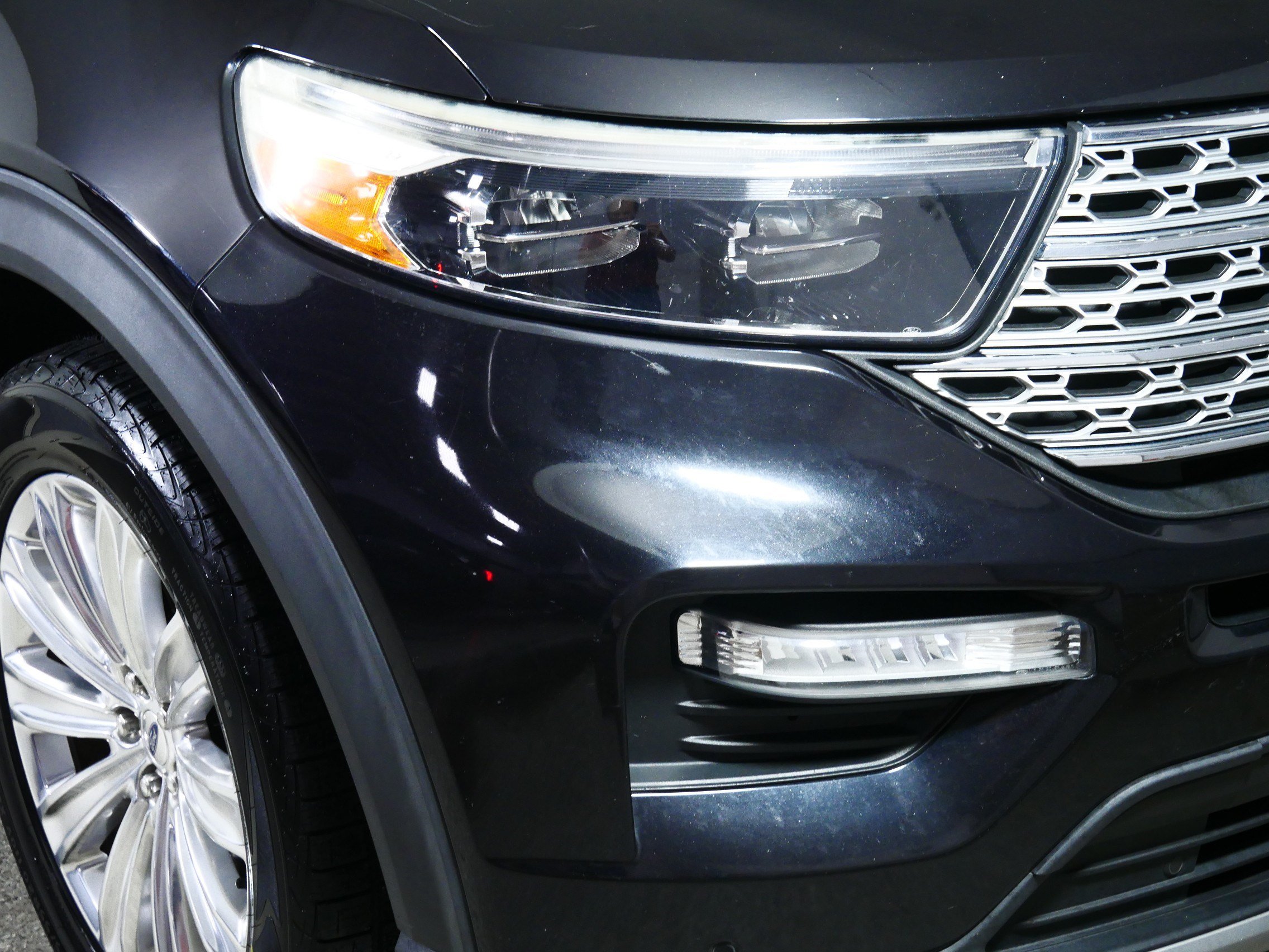 Used 2020 Ford Explorer Limited AWD/4WD image 16