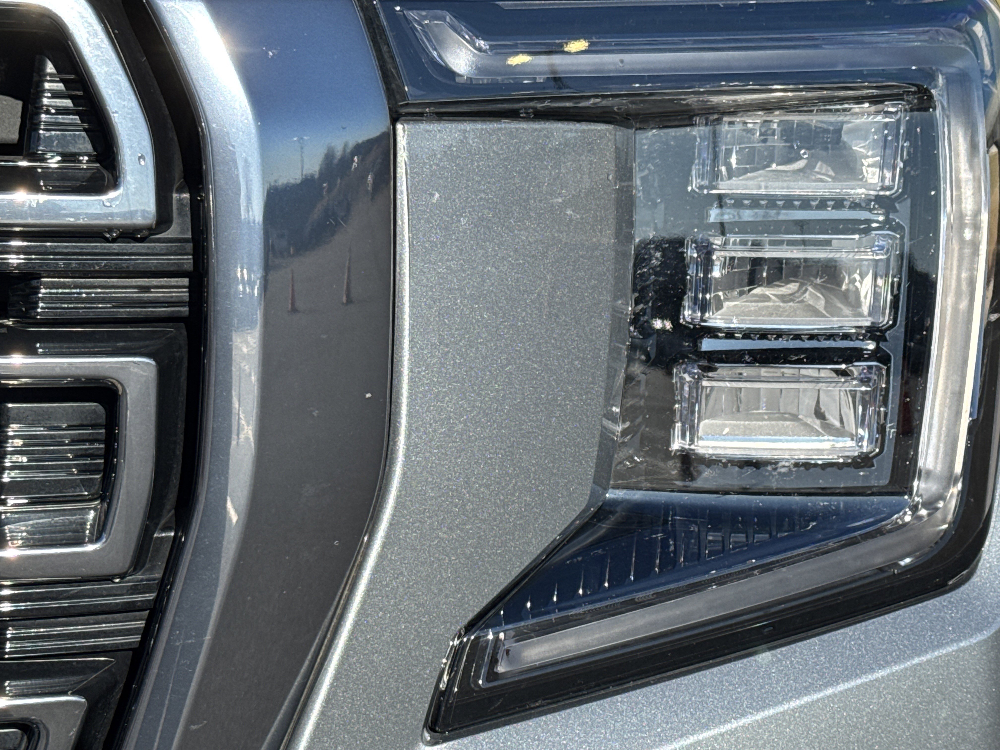 Used 2023 GMC Yukon AT4 w/ AT4 Premium Package image 6