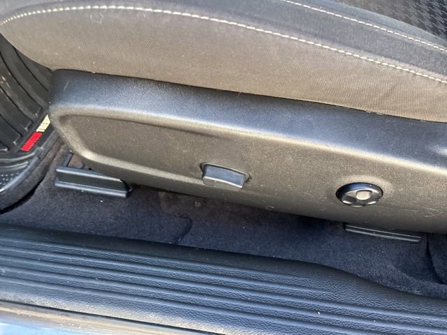 Used 2016 Dodge Challenger SXT w/ Cold Weather Group image 11