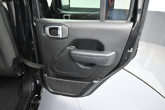 Used 2025 Jeep Wrangler Unlimited Sport AWD/4WD image 30