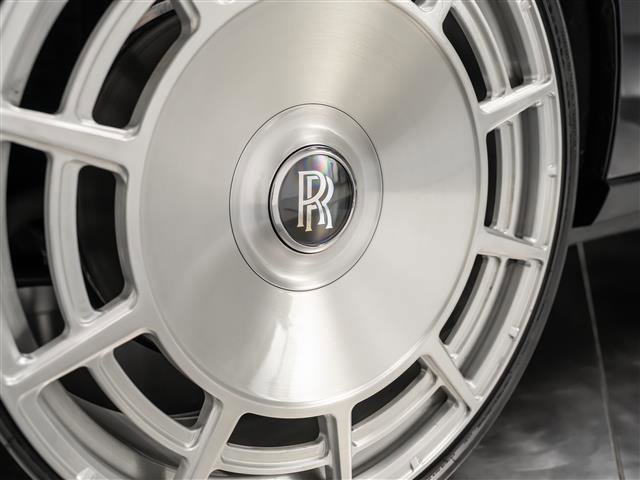 Used 2020 Rolls-Royce Cullinan image 13