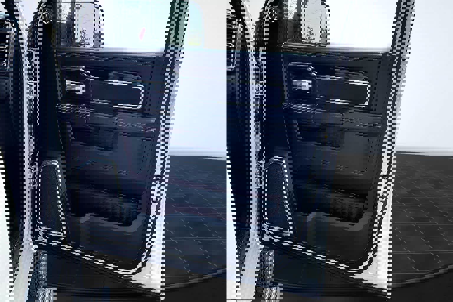 Used 2021 RAM 3500 Laramie image 29