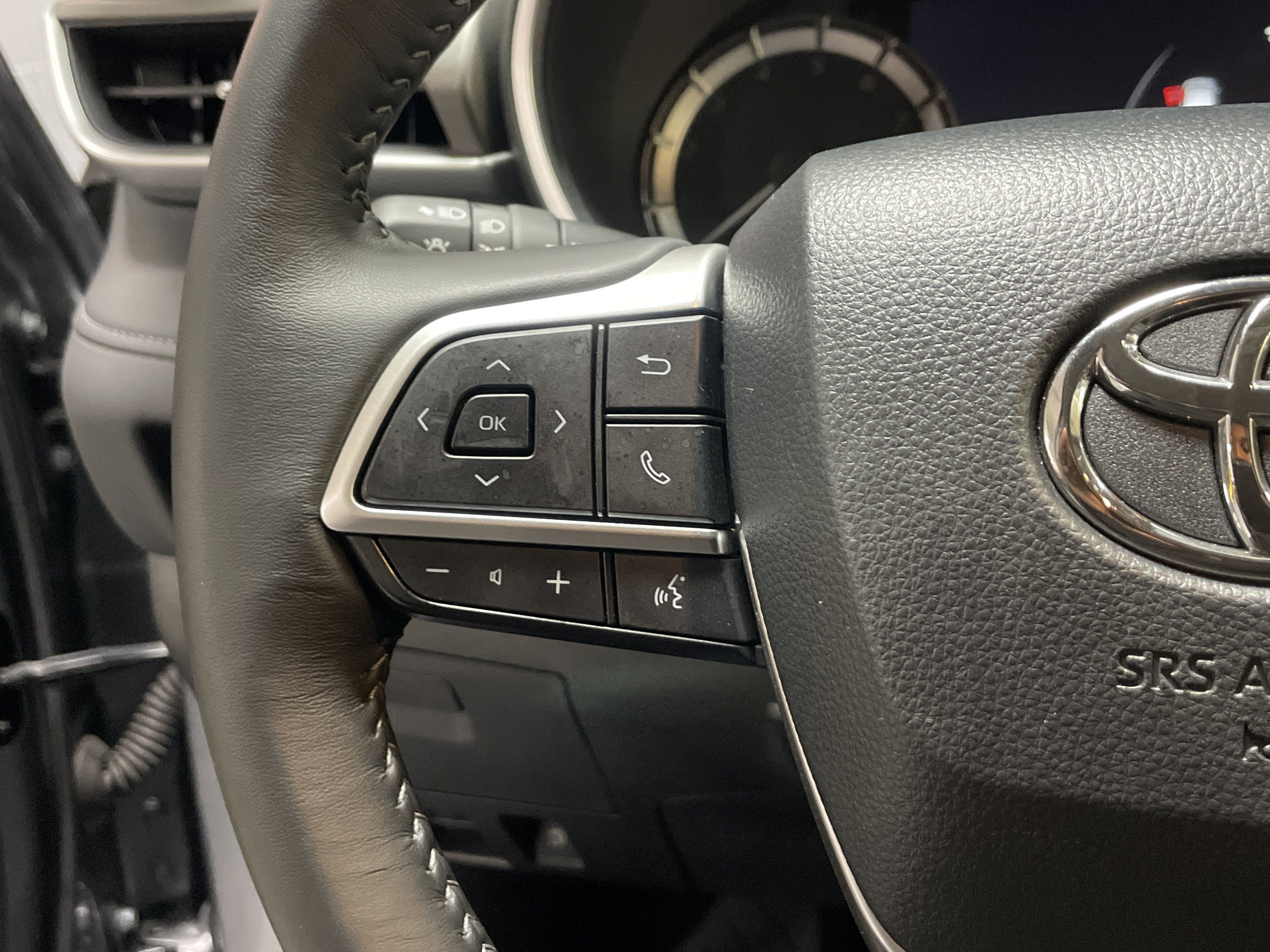 Used 2026 Toyota Highlander XLE image 19