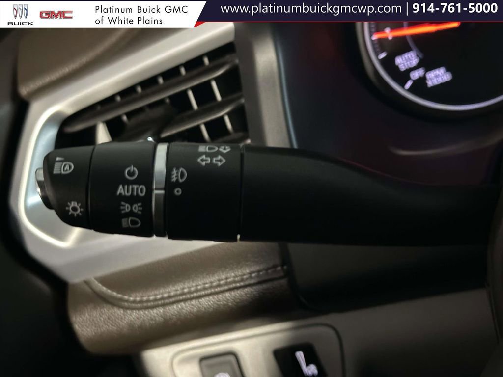 Used 2022 GMC Acadia SLT w/ Preferred Package image 44