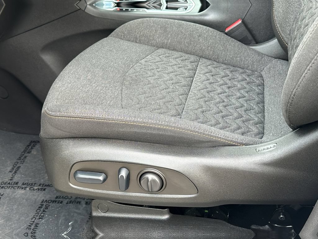 Used 2023 Chevrolet Equinox LT FWD image 22