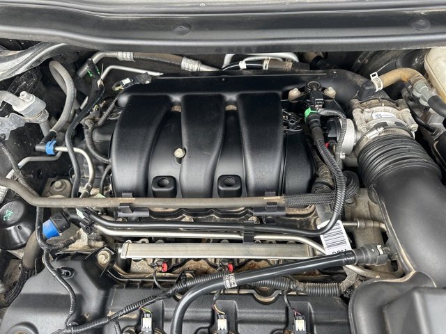 Used 2018 Ford Explorer XLT w/ Equipment Group 202A image 34