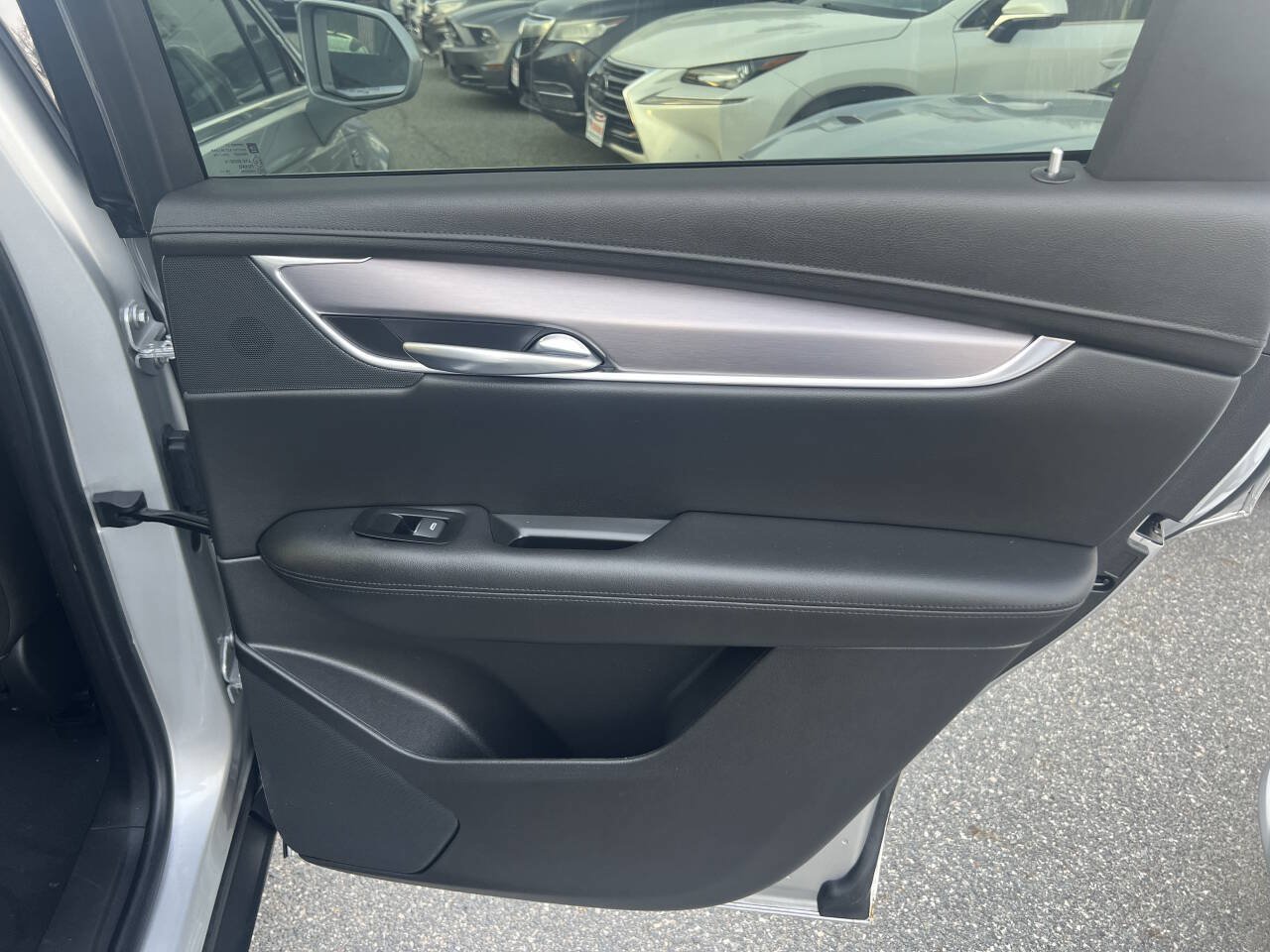 Used 2019 Cadillac XT5 Luxury AWD/4WD image 17