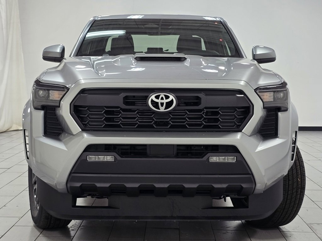 New 2025 Toyota Tacoma 4x4 Double Cab image 9